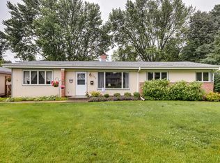299 N Linden Ave, Palatine, IL 60074