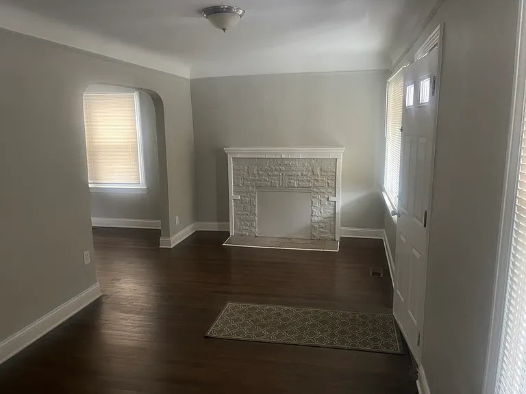 15337 Aubrey — Photo 2