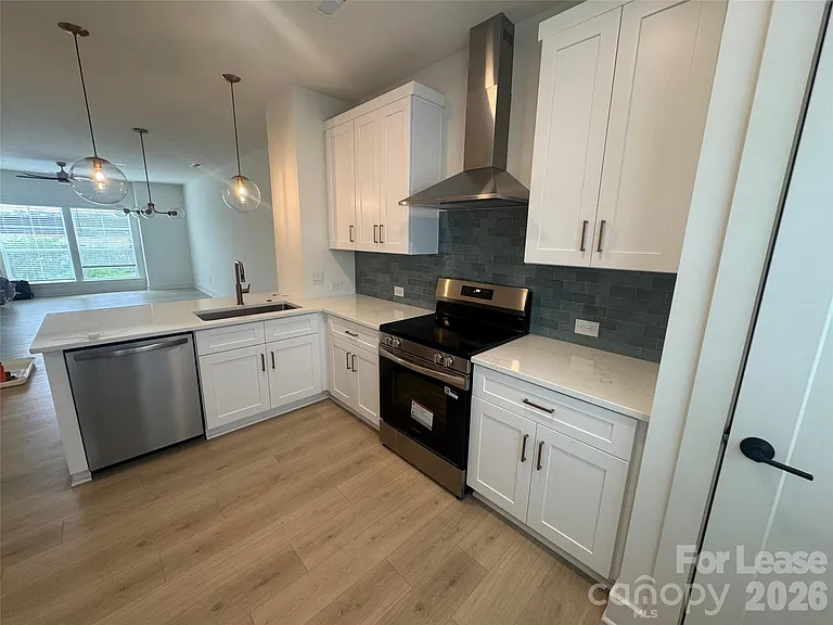 3011 Casting St — Photo 2