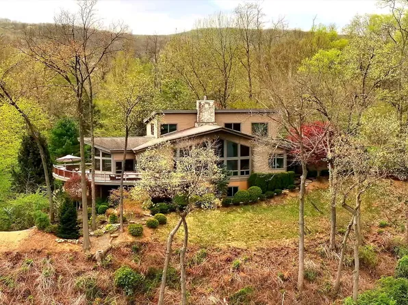 225 Moser Ln, Lewisburg, PA 17837