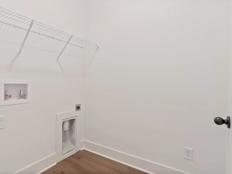 3232 Bradley Ln — Photo 17