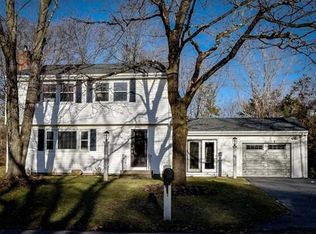 7 Bayberry Ln, Holliston, MA 01746