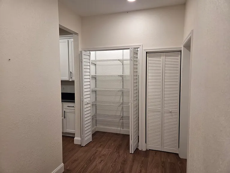 6232 Clifton Palms Dr — Photo 9