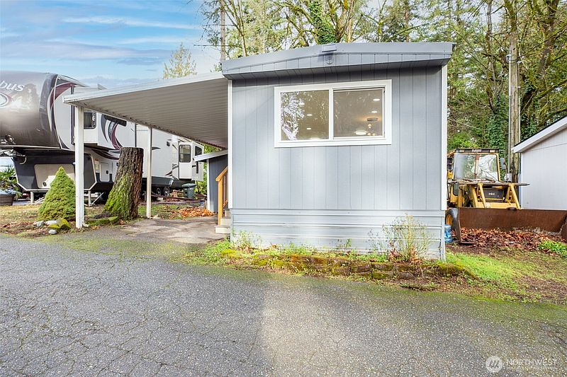2nd image of 100 228th St SE #19-B