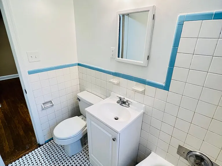 8717 Plymouth St — Photo 1