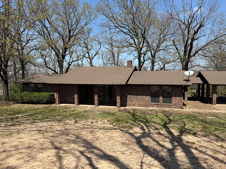 2900 Fayetteville Rd — Photo 1