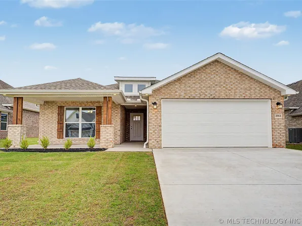 2064 E 129th Pl S, Jenks, OK 74037