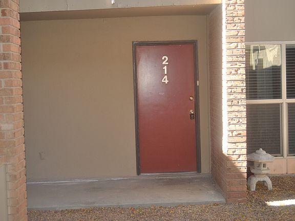 4th image of 4433 N Stanton St