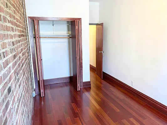 Rented by MOTION New York | media 9