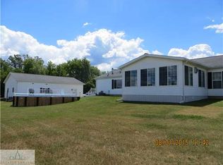 2251 E Maple Rapids Rd, Saint Johns, MI 48879