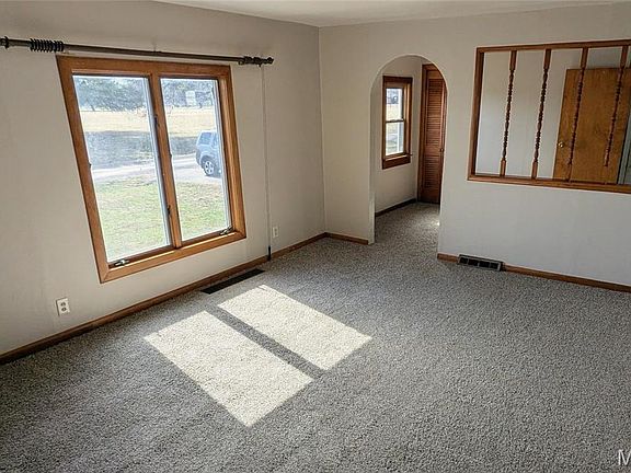 5th image of 1403 Wilson St