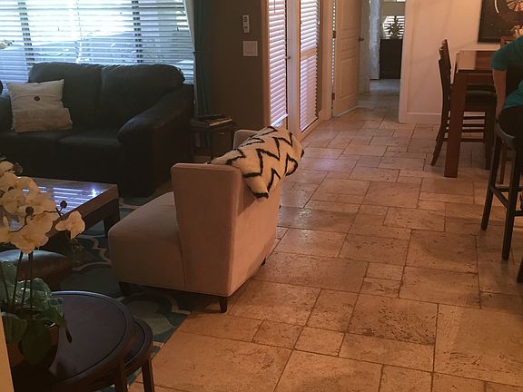 Entry Leading to LR & Kitchen