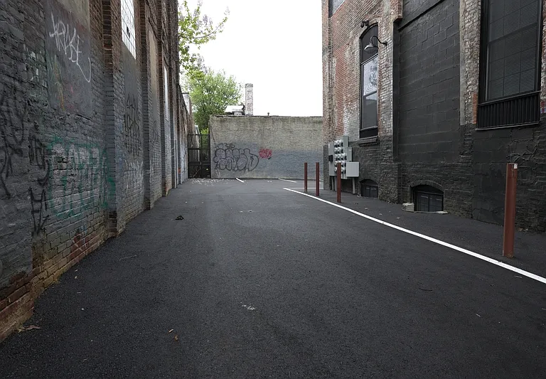 1901 E Willard St #103 — Photo 8