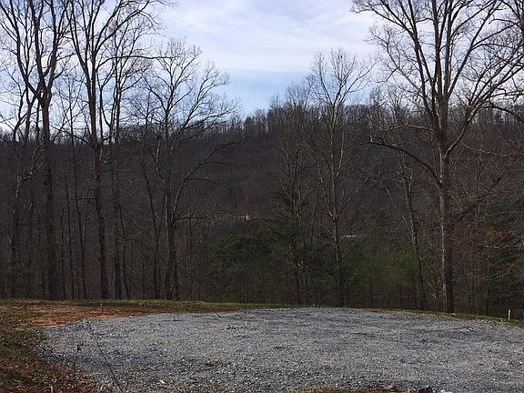 2nd image of 706 Bear Run