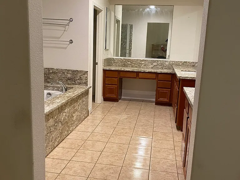 13238 Wooden Gate Way #M — Photo 3