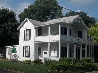432 E 2nd St, Lakeside, OH 43440