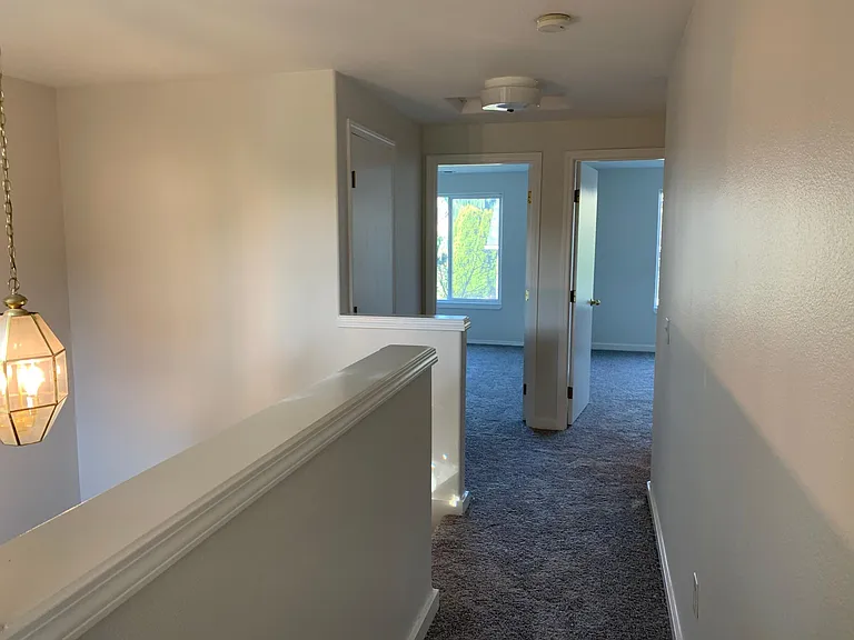 4625 NE 11th Ave — Photo 10