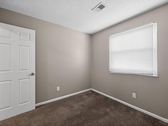 4th image of 1331 Meredith Dr
