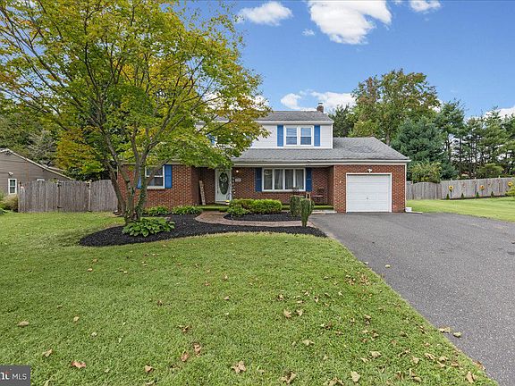 2nd image of 263 Fellowship Rd
