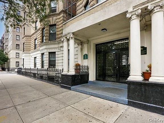 2nd image of 1864-C Adam C Powell Blvd Unit 52
