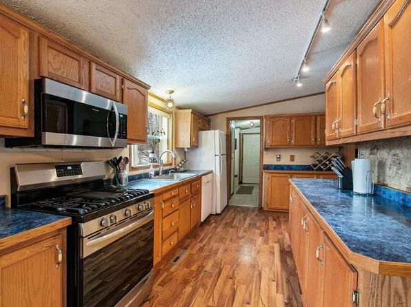 1226 S 102nd Ave, Shelby, MI 49455