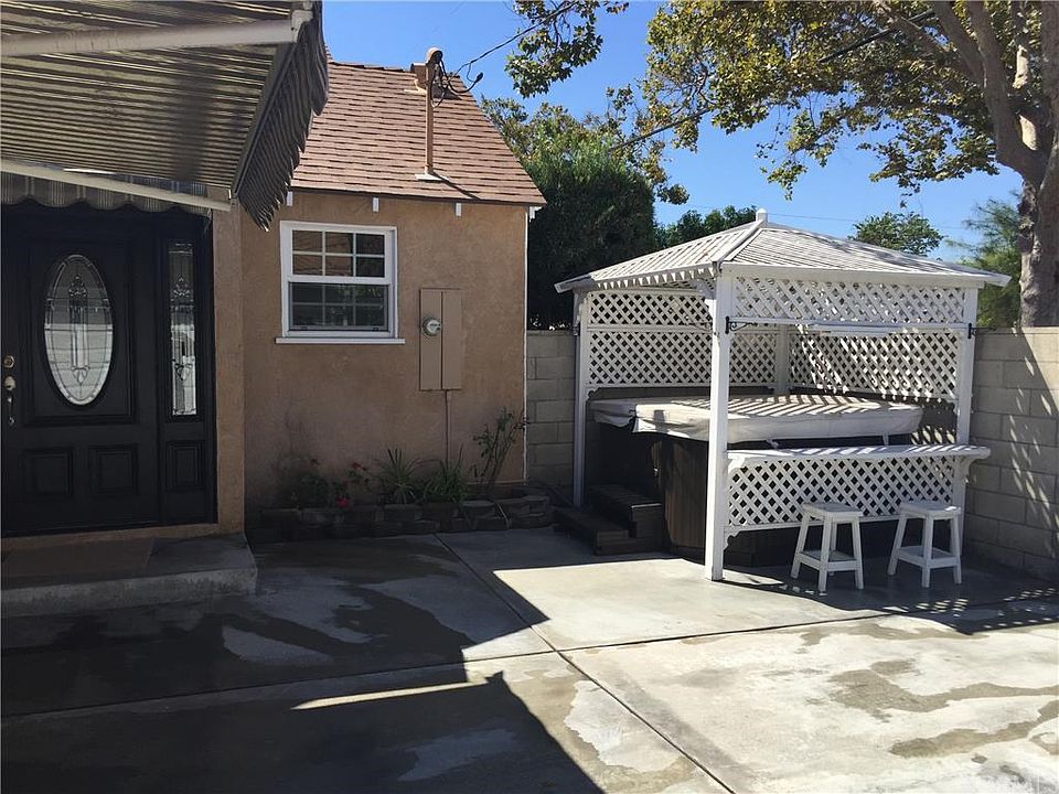 2nd image of 5230 Hedda St