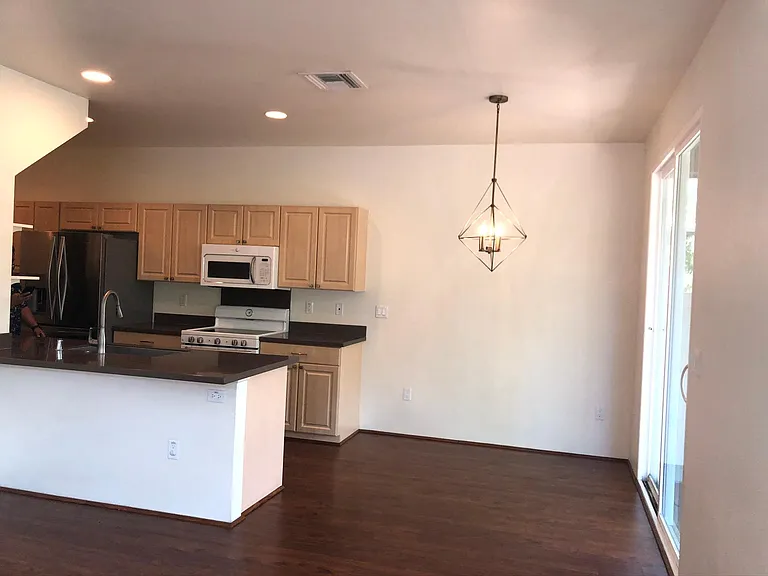 91-6221 Kapolei Pkwy #204 — Photo 3