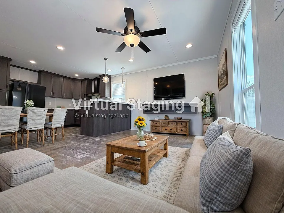 709 N Collins Fwy #32