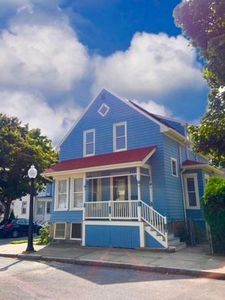 216 Arnold St, New Bedford, MA, 02740
