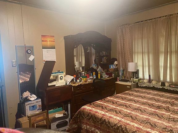 5th image of 322 Pansy Ave