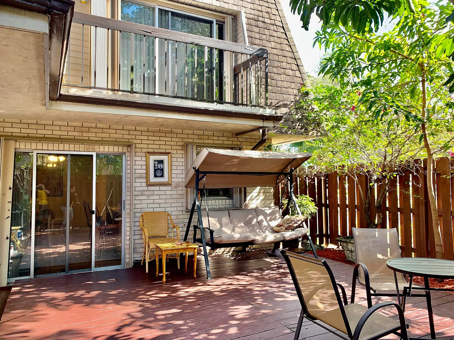 2 bed, 2.5 bath, 1530 sqft, $2,400 — Photo 2