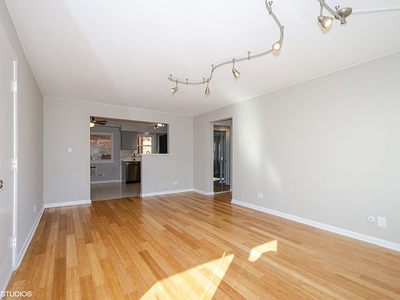 5th image of 5236 N Potawatomie Ave Unit 101