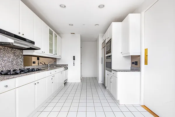 Rented by Luxury Habitat | media 26