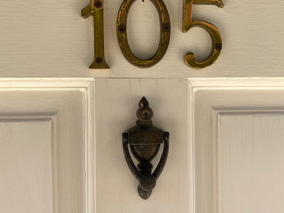 1st image of 7013 Haskell Ave Unit 105