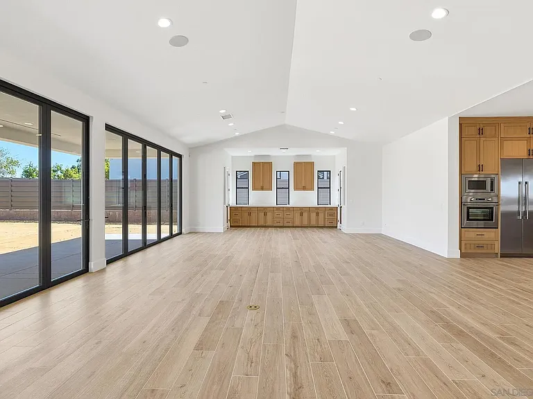 425 Bell Ranch Rd — Photo 13