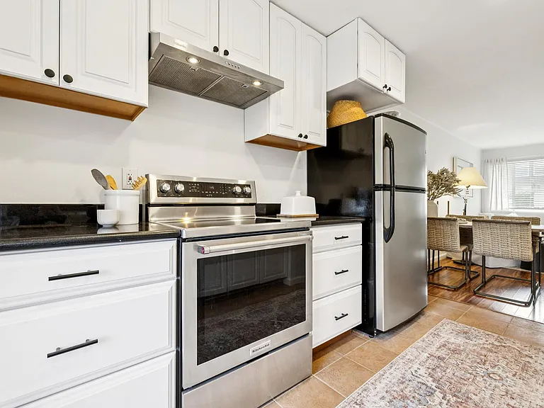61 Pixley Ave #2 — Photo 14