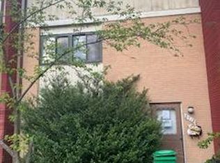 8712 Brae Brooke Dr, Lanham, MD 20706