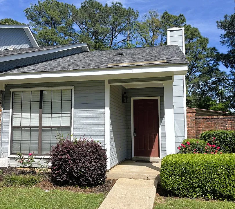 5900 Grelot Rd #101
