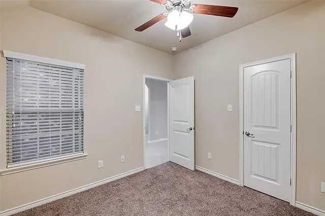 800 Laredo Ct — Photo 15