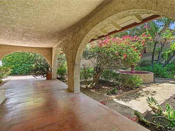 3rd image of 21869 Woodland Crest Dr
