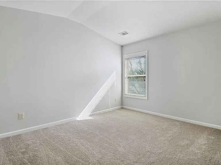 5090 Breezewood Cir — Photo 25