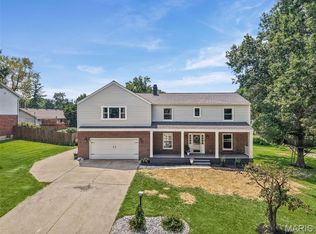 1803 Biscay Dr, Godfrey, IL 62035