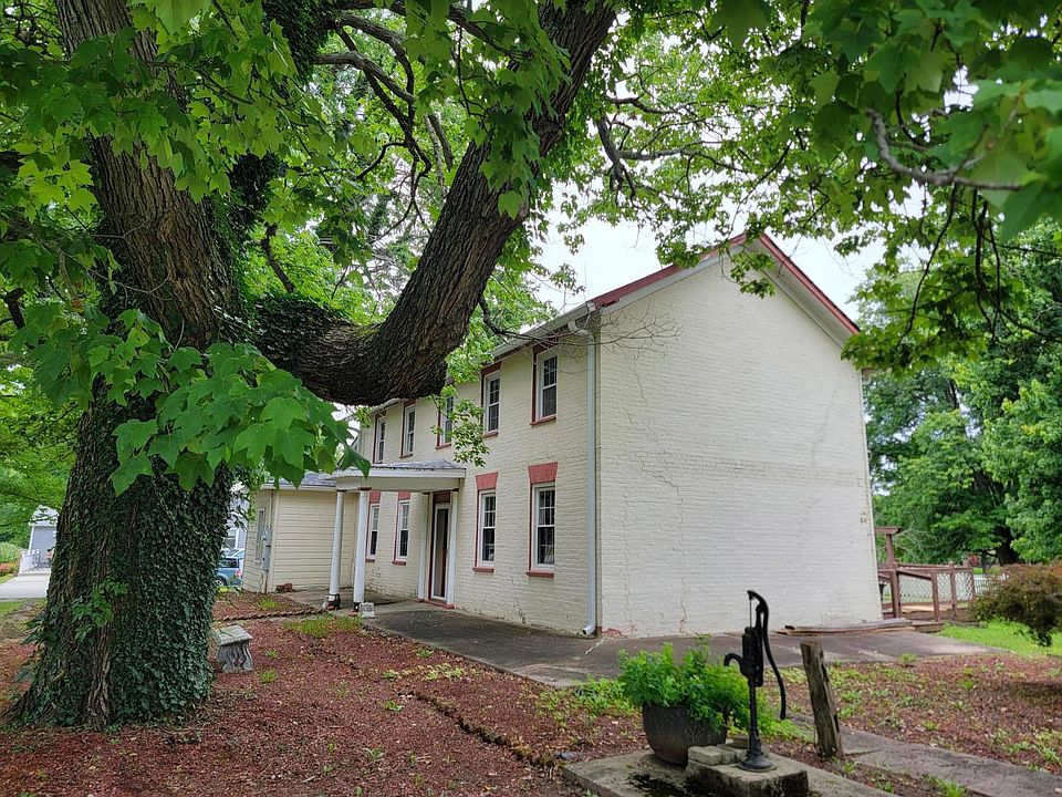 1st image of 10642 State Road 48