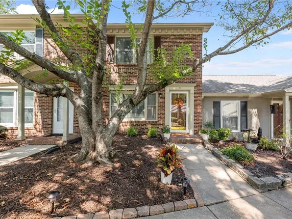 12 Prairie Trl Unit C, Greensboro, NC 27410