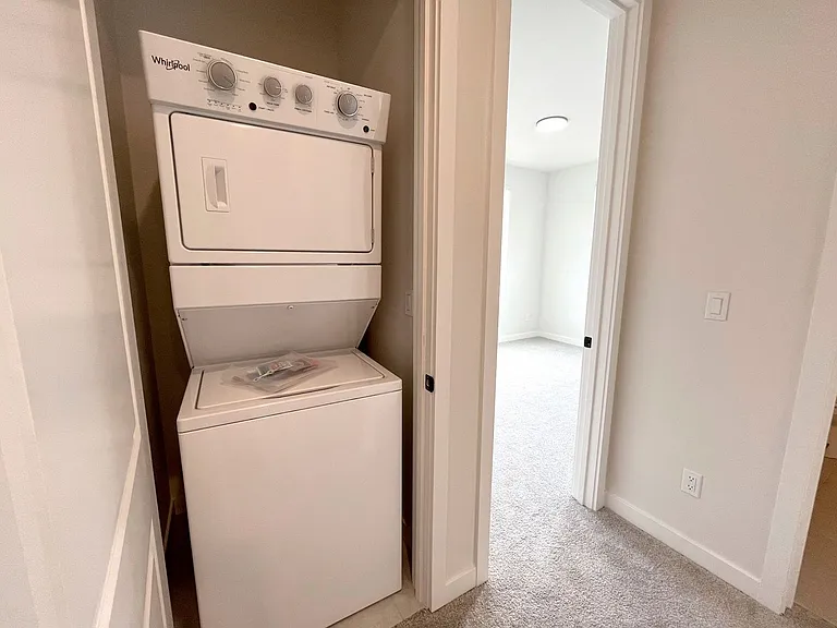 4723 N Williams Ave — Photo 12