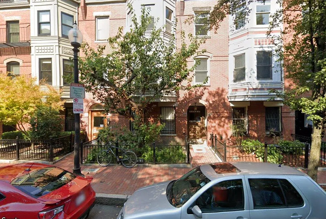 1 bed, 855 sqft, $3,795 — Photo 1