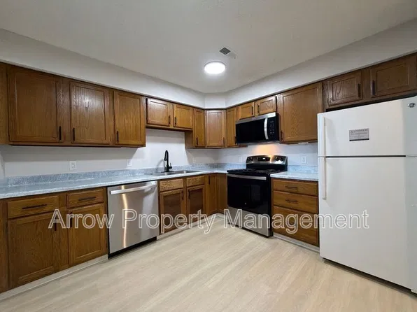 515 W Saunders Ave Unit 4, Lincoln, NE 68521