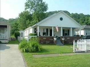 3421 Chase St, Huntington, WV 25704