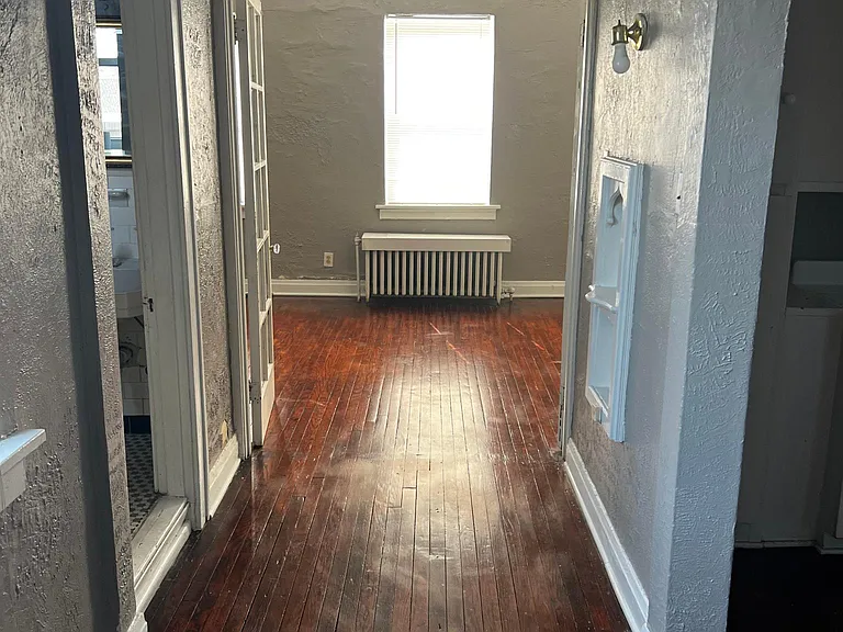 2722 Vine St #6 — Photo 13