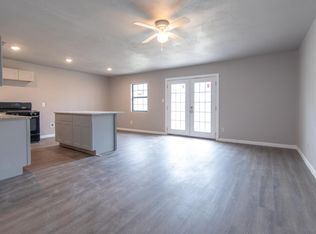 1016 Burkett St, Taylor, TX 76574